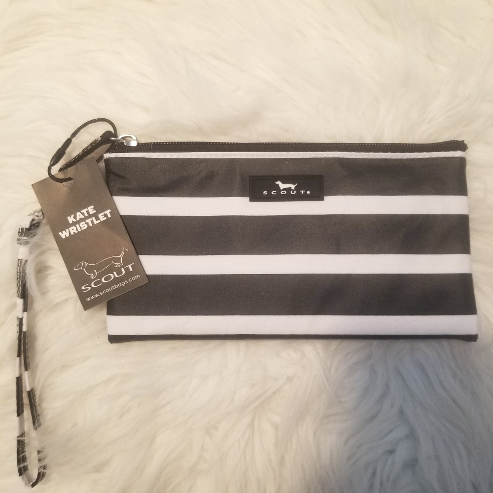NWT Scout Kate Wristlet